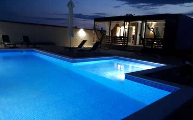 Enticing Holiday Home in Drage With Swimming Pool