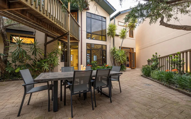 Unwind Seascape at Tennyson Beach