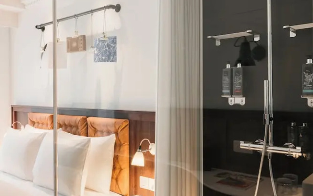 Ruby Stella Hotel London