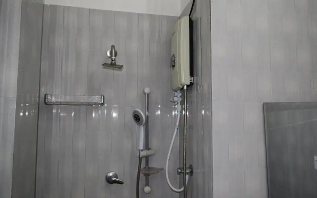 Trinco Star Hotel