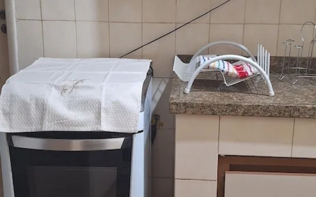 2 quartos com garagem ao lado do metrô