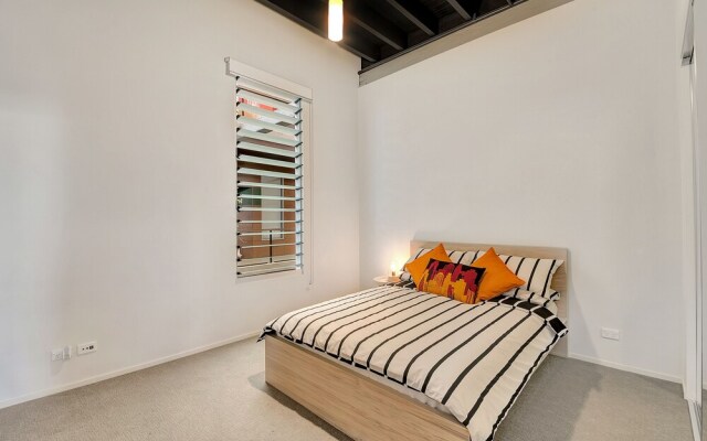London Woolstores Warehouse Apartment