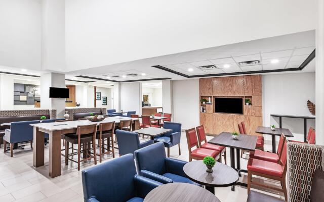 Holiday Inn Express & Suites Baton Rouge East, an IHG Hotel