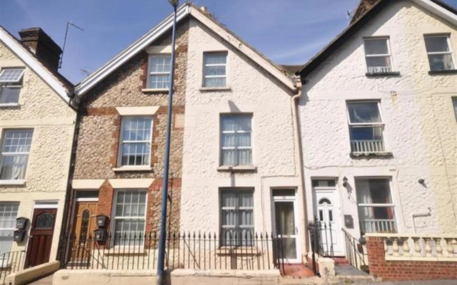 The Maidstone Guesthouse by Oyo Rooms