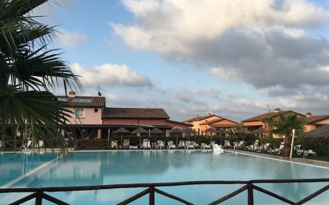 Appartamento Palazzeta With Pool, Near the Sea