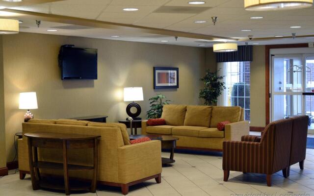 Holiday Inn Express & Suites Center Township, an IHG Hotel