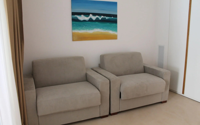 Seven Suite