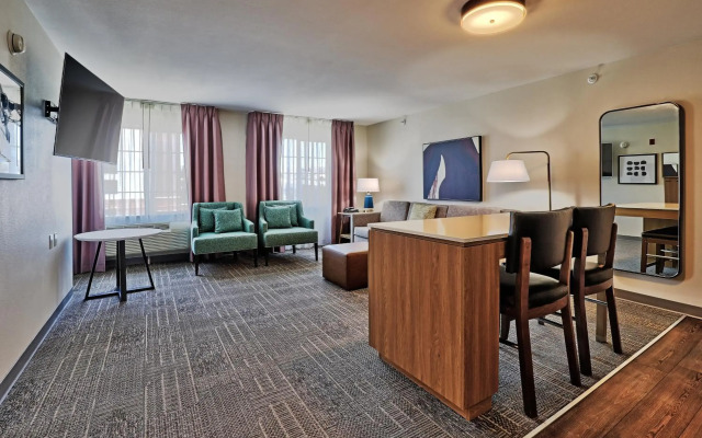 Staybridge Suites Albuquerque - Airport by IHG