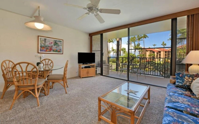 Papakea D-204 by Maui Life Realty