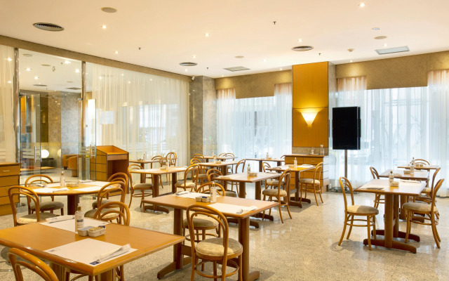 Windsor Asturias Hotel