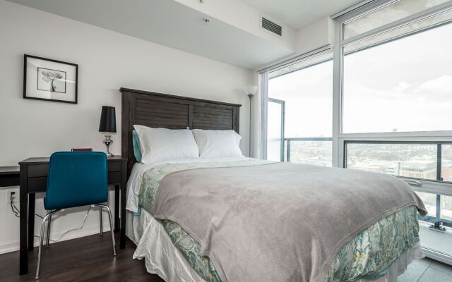 Life Suites Soho 2 Bed - 2 Bath CN Tower View