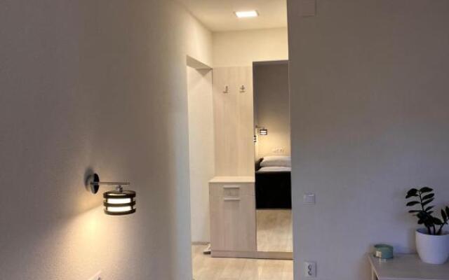 Barney Apartman