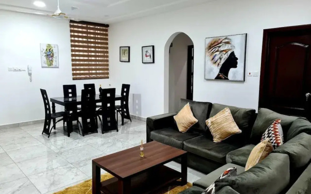 Gorgeous, Quiet & Comfy-close to Highway-parking