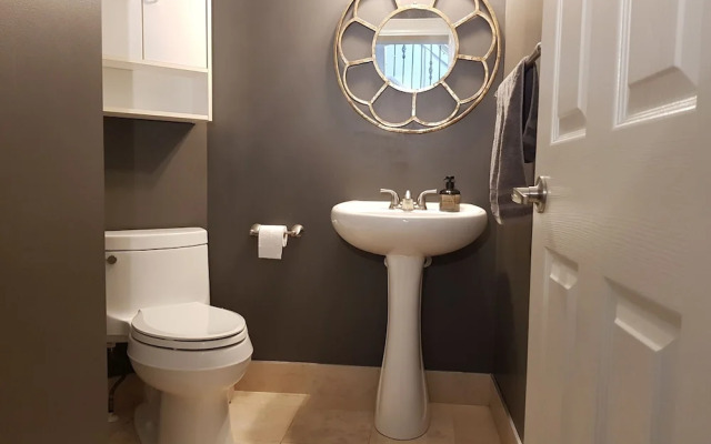 Tuscan Ridge Guesthouse Calgary West