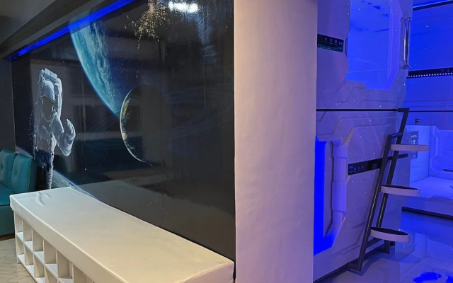 Bmax Spacepods