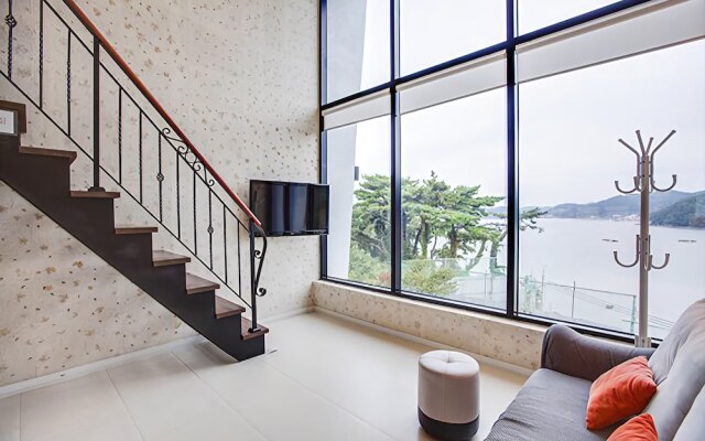 Tongyeong Mari Joa Pension