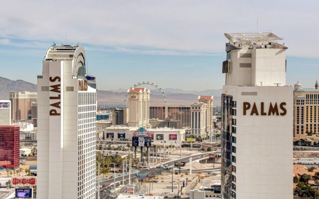 Floor 33 Strip View, No Resort Fee, Pool