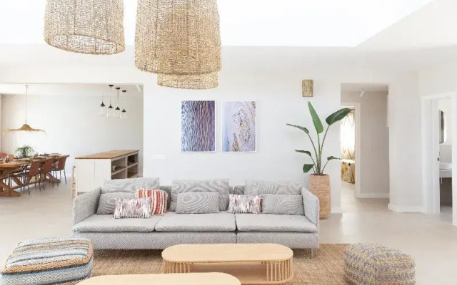 Ereza White Homes
