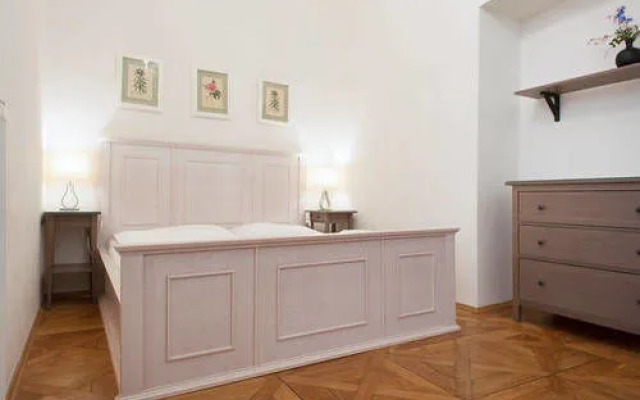 Selinor Old Town Apartments