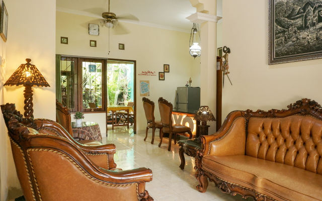 OYO 465 Alam Citra Bed & Breakfast