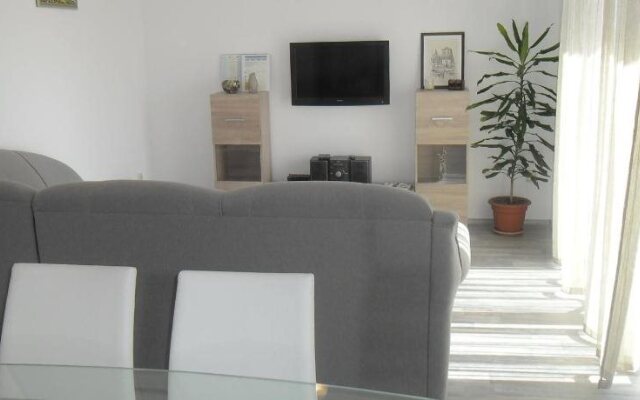 Apartments Robi