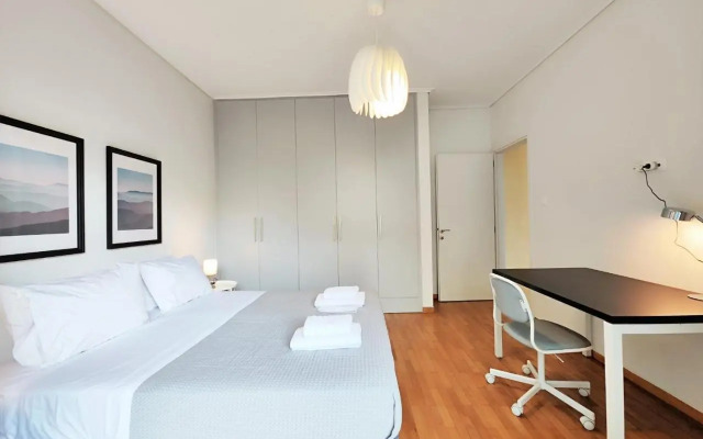 Etolou B5 - by Verde Apartments