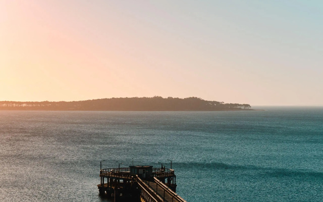 Sunset Beach Hotel