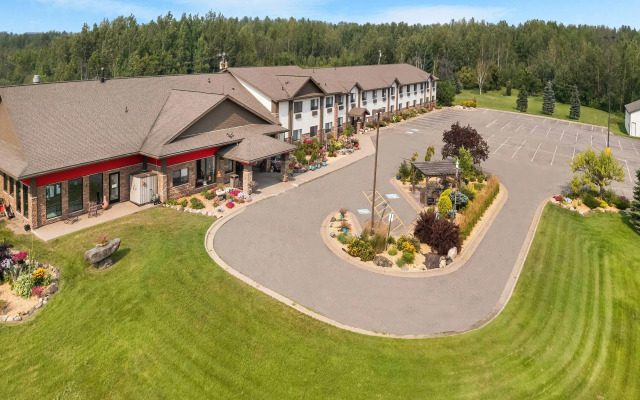 Super 8 by Wyndham Eveleth