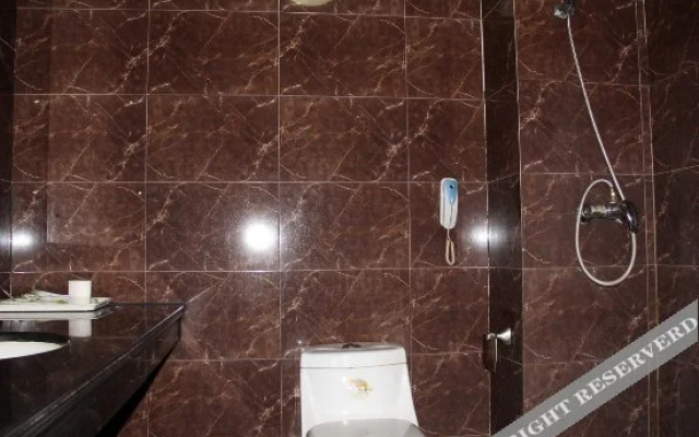 Yantai Fuhai Express Hotel