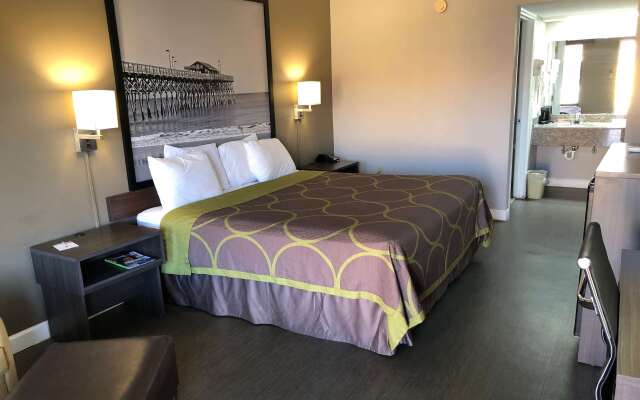 Super 8 by Wyndham, Orangeburg