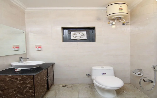 Serenity Stay 2 by OYO Rooms