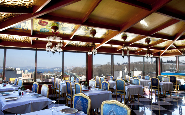 Seres Hotel Old City