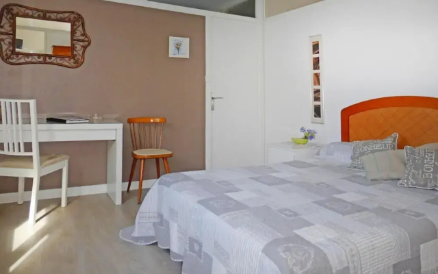 Apartment by Sandy Beach in Arromanches