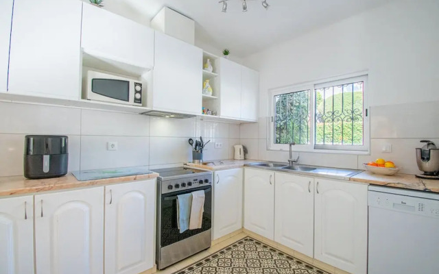 99 ADM Casa Mendes Fabulous Townhouse With Share