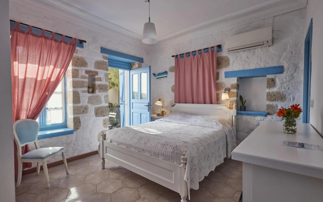 Alacati Zeytin Konak Hotel