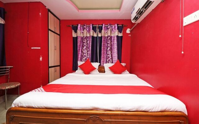 OYO 16627 Xpress Inn