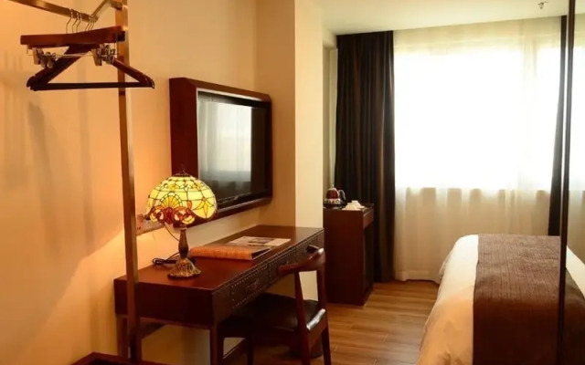 S One Hotel