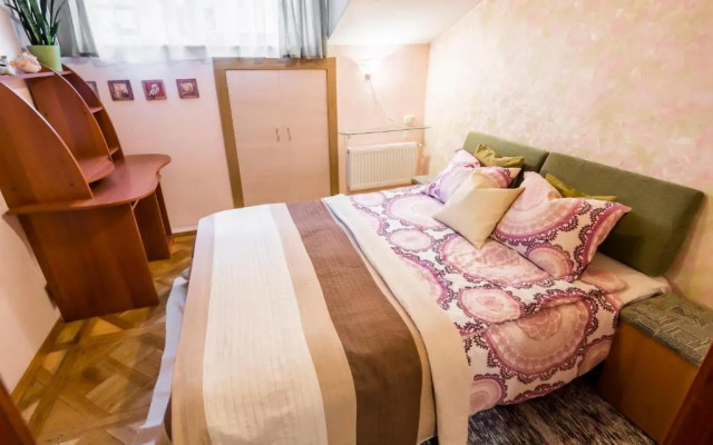 Apartment on Svobody Avenue 47