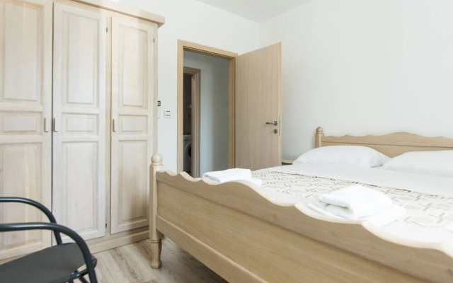 Apartments Villa Marija II on the beach