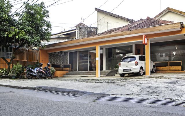 Formerly RedDoorz near Exit Tol Pasteur