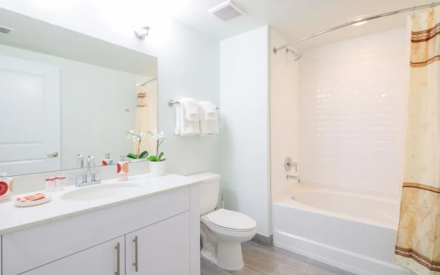 Luxury 2BR Condos at Hollywood Beach