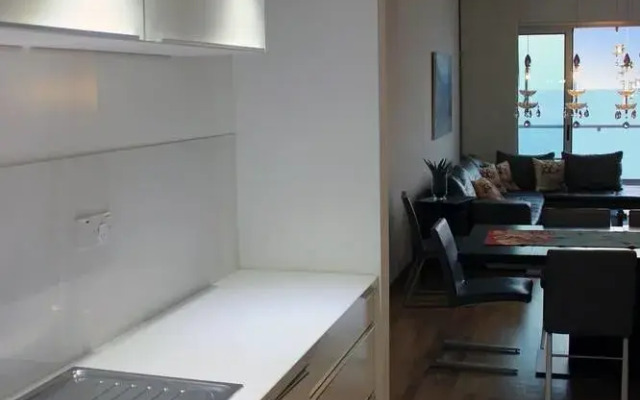 Finikoudes Luxury Apartments