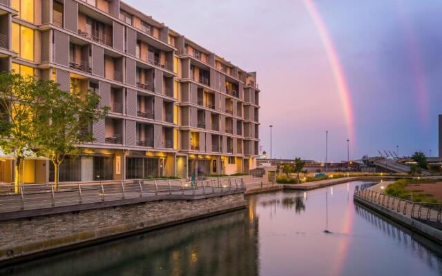 aha Harbour Bridge Hotel & Suites