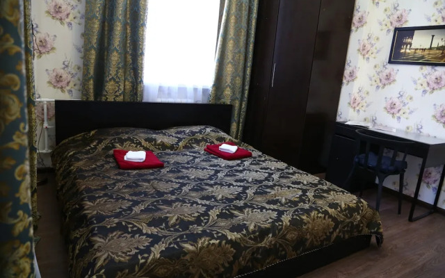 Артист Хостел на Бауманской