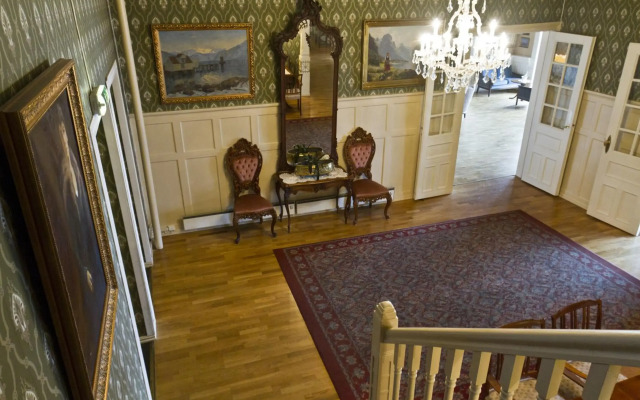 Kviknes Hotel