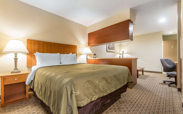 Quality Inn & Suites
