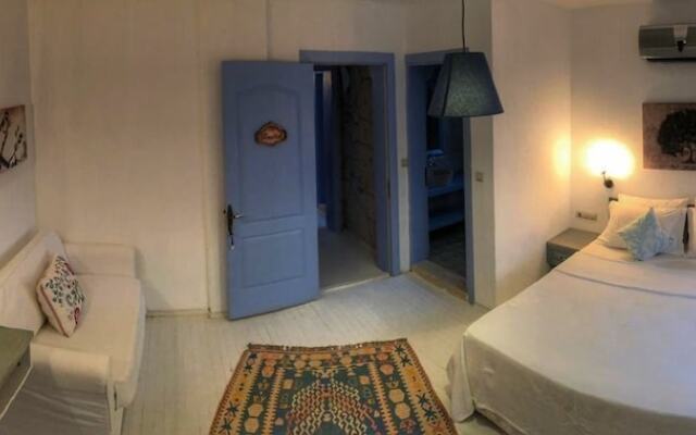 Tash Mekan Alacati Boutique Hotel