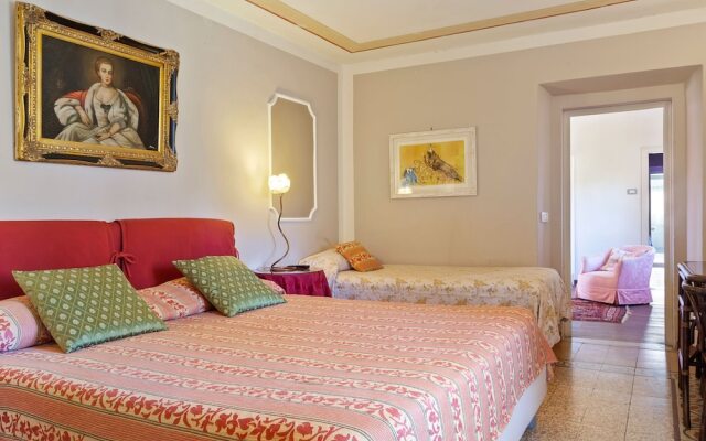 Classic Villa in Firenze with Whirlpool