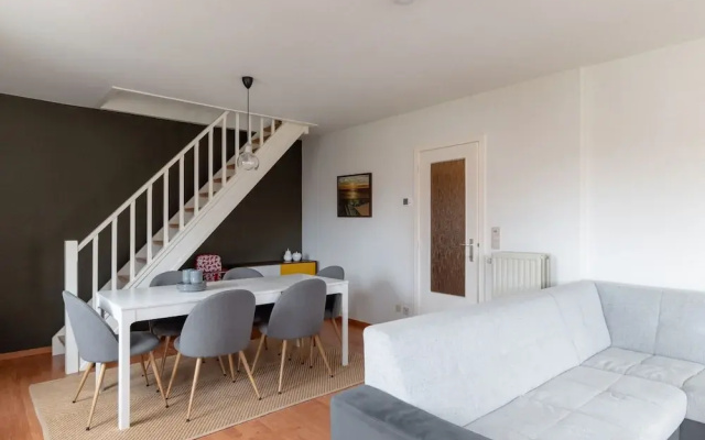 Renovated Flat Near Beach