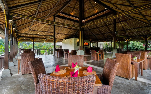 Natura Resort and Spa